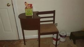 vintage art deco telephone gossip table