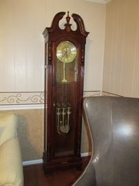 Gorgeous Grandfather Clock Howard Miller Millenium Edition