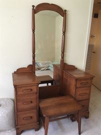 Maple dresser with bench