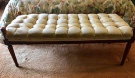 Velveteen tufted bench