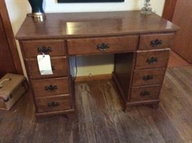 Ethan Allen desk