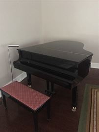 Beautiful Yamaha Baby Grand Piano
