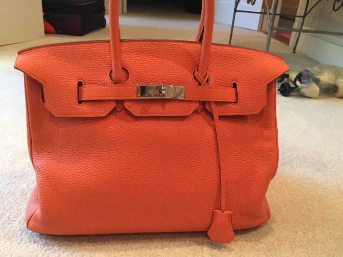 Gently used Hermes Birkin Bag, Gorgeous piece!! In like new condition.