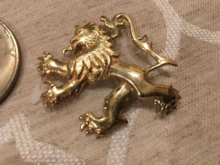 Rare hand signed 14k gold Lion Pin/Brooch, unbelievable piece!