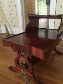 Lovely Mahogany End Table