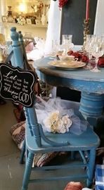 Beautiful Distressed Oak Table with 
   2 Matching Chairs