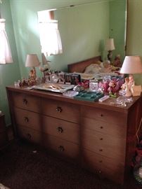 Mid Century Dresser w/ Mirror