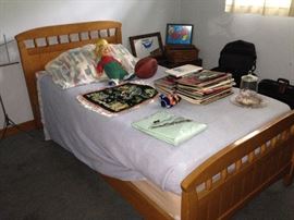 Bed frame (Matter & Boxspring Not Included)