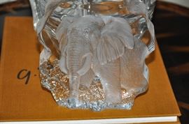 Spectacular elephant crystal sculpture by Mats Jonasson. 7" x 6"