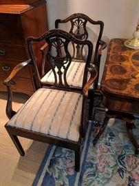 Chippendale-style mahogany armchairs with vasiform splat