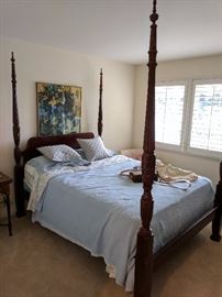 Four-poster Queen Bed
