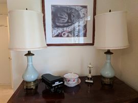 Assorted decorative lamps and objects