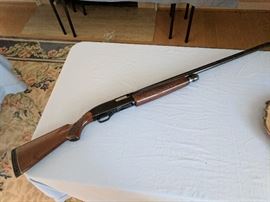 12 Gauge Winchester Shotgun