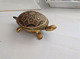 Abercrombie & Fitch turtle-form hotel bell