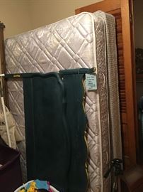 Full size bed