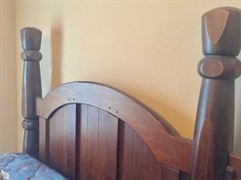 Paul Bunyan queen bed