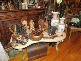 Marble top coffee Table, Oriental Vases, Wood sculptures, Vintage Singer Sewing machine