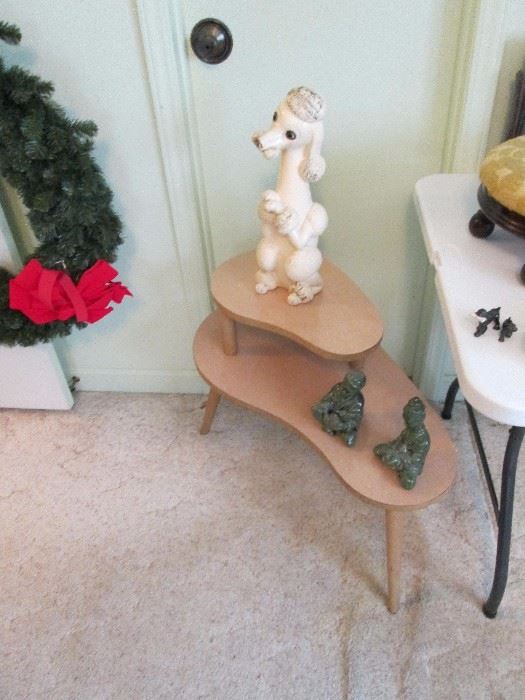 Mid Century Kidney Table w/cute Poodle