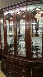 Thomasville China Cabinet 