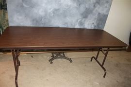 folding table