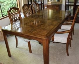 oak dining table