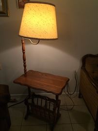 End table lamp with magazine rack