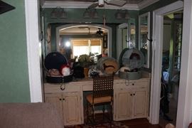 Vintage hats and hat boxes