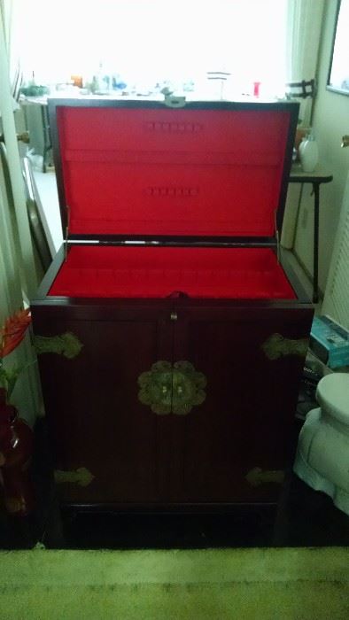 Large Asian silverware chest 150