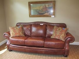 THIS IS A QUEEN SLEEPER!