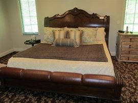 KING WOOD AND LEATHER BED