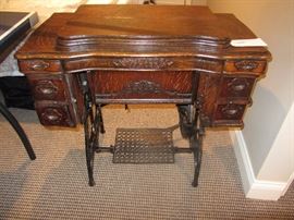 Table only! No machine.