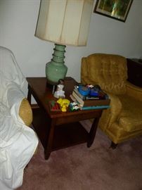 nice vintage end table