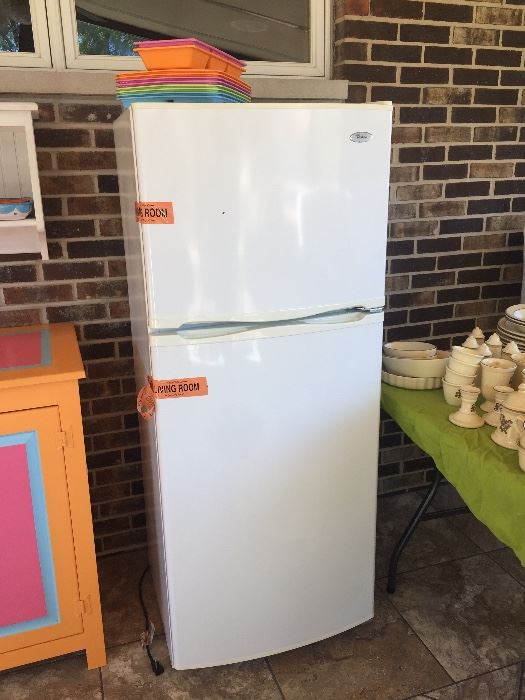 Almost brand new apartment size refrigerator