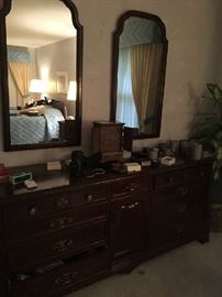 Davis Furniture 9 drawer dresser with 2 mirrors, matching highboy and king sized bed