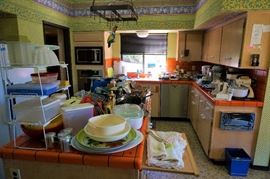 Look at that Mid Century kitchen