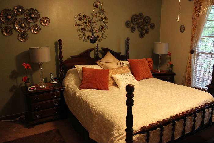 KINCAID QUEEN BED