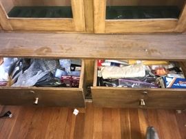 LOTS OF BULLETS AND CLIPS