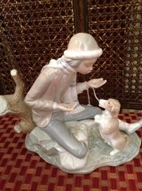 Lladro - precious child & puppy - 