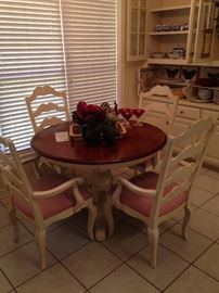 Ethan Allen breakfast table & four chairs