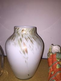 Murano gold/white vase