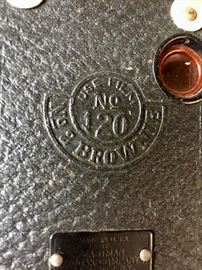 ANTIQUE CAMERAS