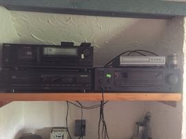 STEREO EQUIPEMENT