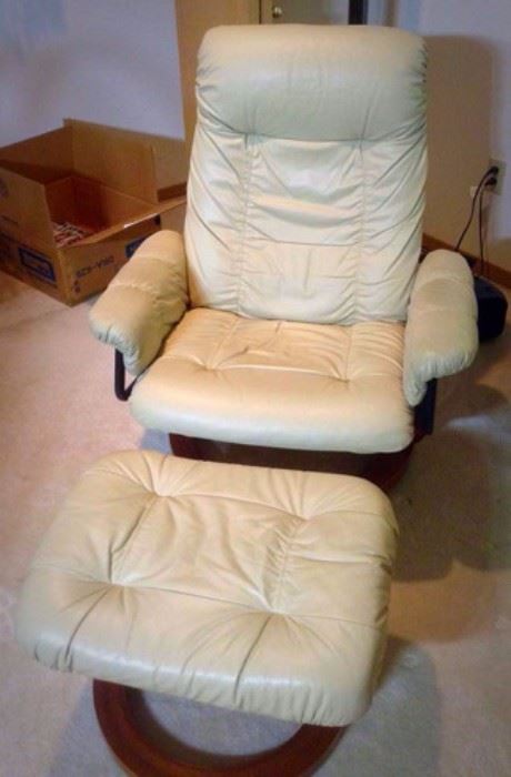 Chairworks Chair And Ottoman