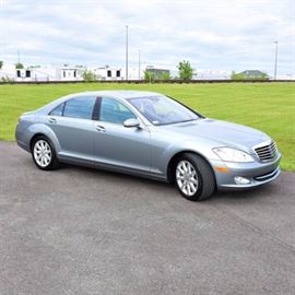 2008 Mercedes S550 Sedan: A 2008 Mercedes-Benz S550 sedan with 29,635 mileage; VIN is WDDNG71XX8A182064. Features include a 382 hp 5.5 liter engine and a leather interior with heated and cooled seats with memory settings. The interior has gorgeous detailing with burl wood accents throughout. This vehicle is loaded with options including a sunroof, A/C, cruise control, integrated phone, and stereo system.