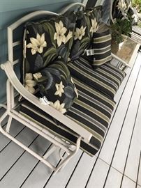 GLIDER 2 SEAT WITH NEW CUSSIONS