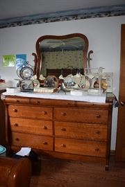 Vintage Amish 9 drawer dresser with mirror 