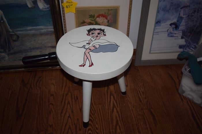Betty Boop stool