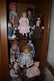 dolls with stands