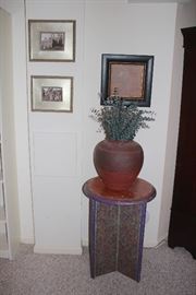 Round Pedestal with Decorative