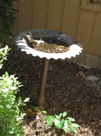 Bird bath
